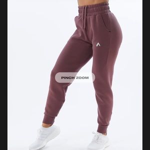 Alphalete ELMTS CUFFED JOGGER